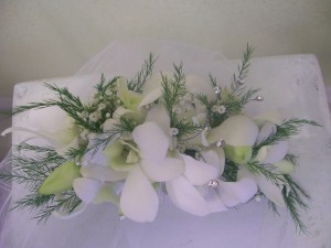hair flower comb with white orchids